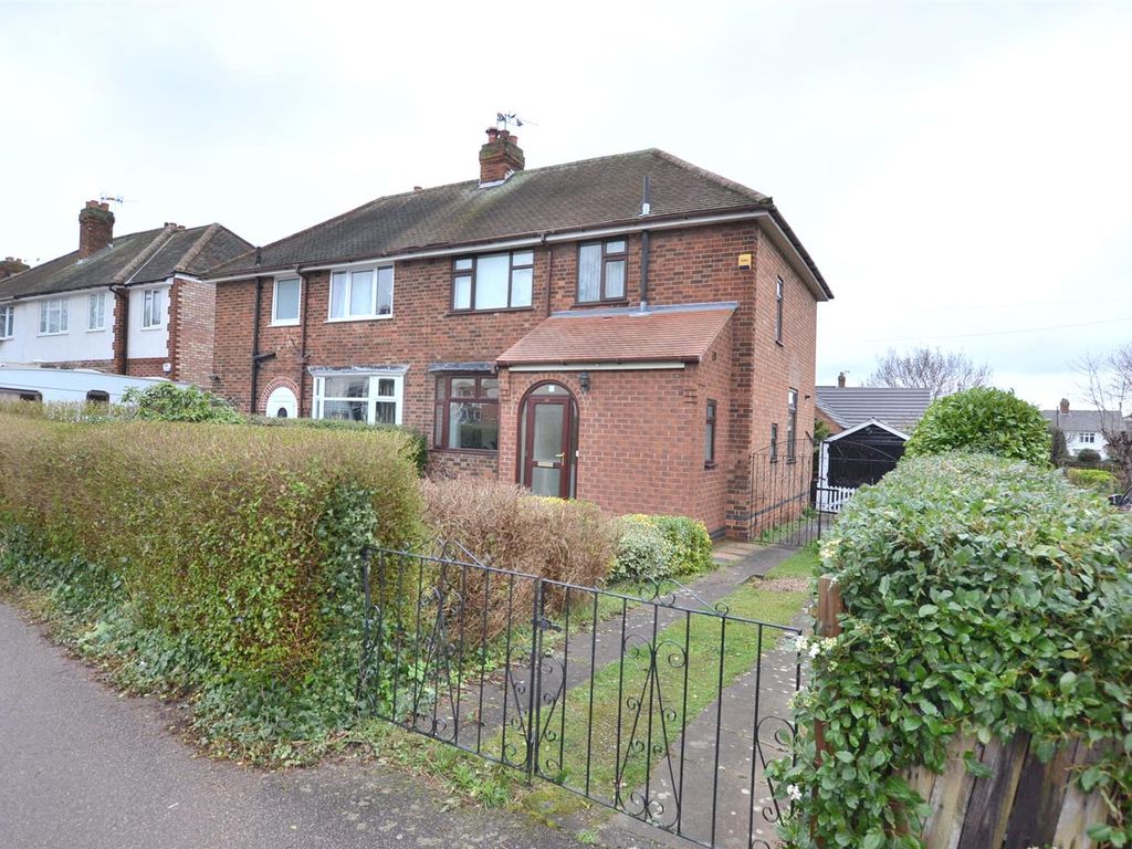 3 bed semidetached house for sale in Ashleigh Drive, Loughborough