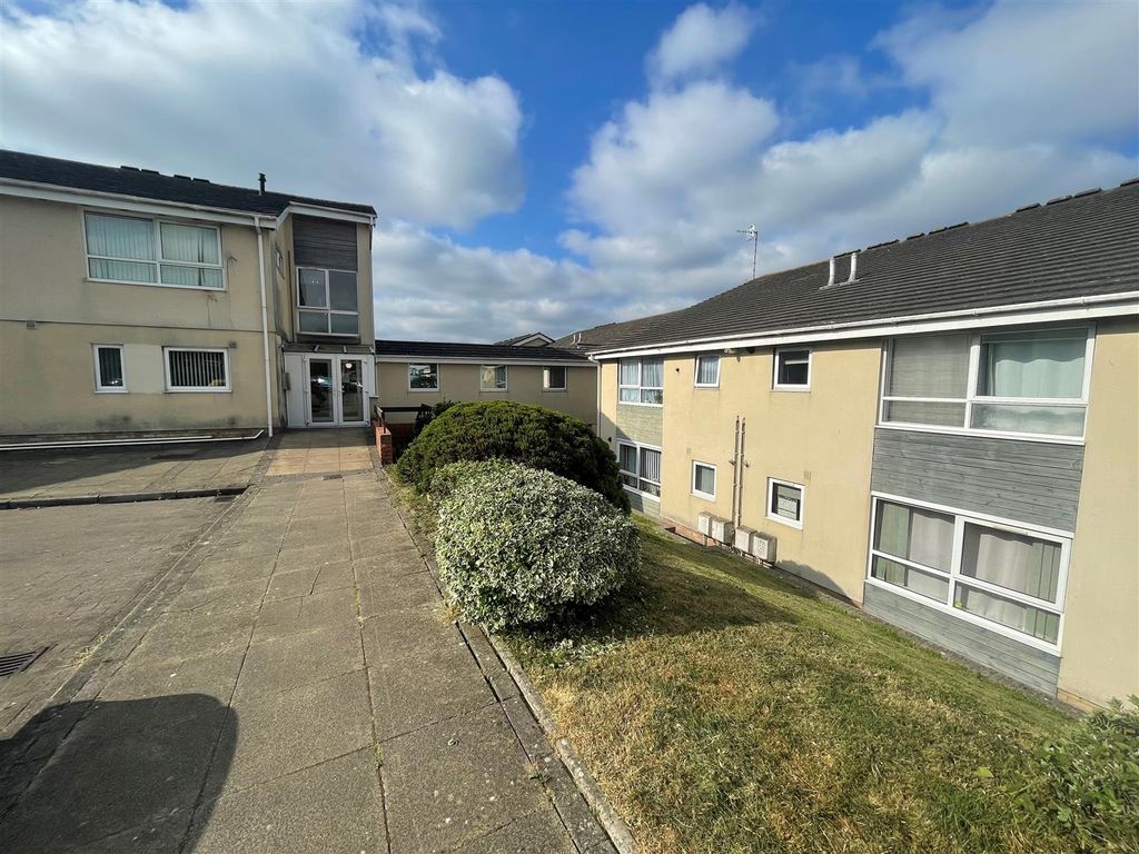 1 bed flat for sale in Tir Einon, Llanelli SA14 Zoopla