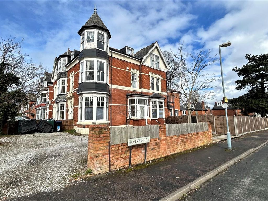 5 bed semidetached house for sale in Merton Road, Moseley, Birmingham