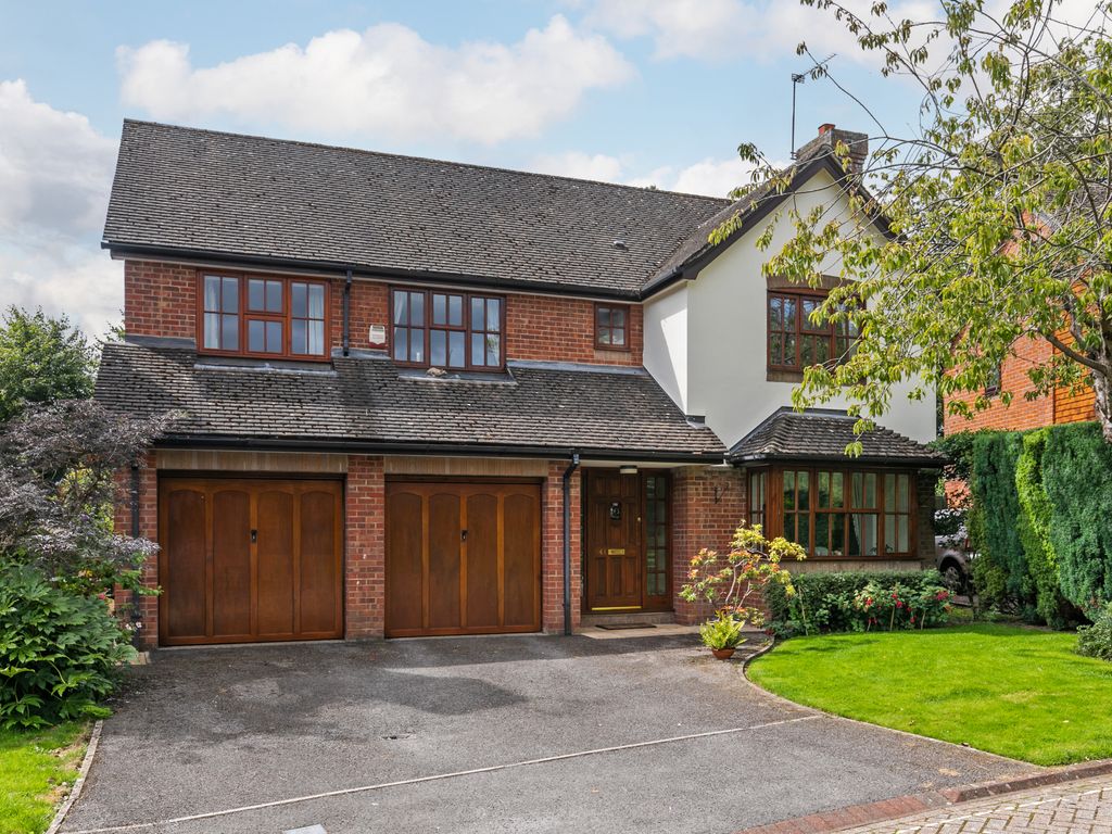 5 bed detached house for sale in Wentworth Grange, Winchester SO22, £950,000 Zoopla