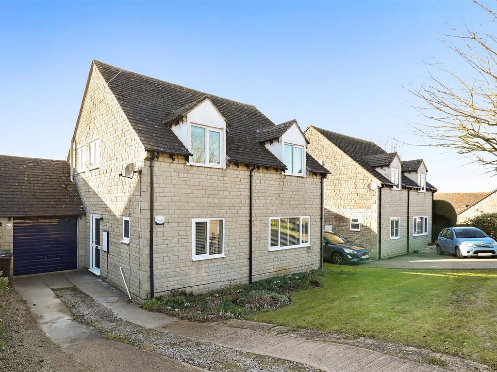 4 bed detached house for sale in Lypiatt View, Bussage, Stroud GL6 Zoopla