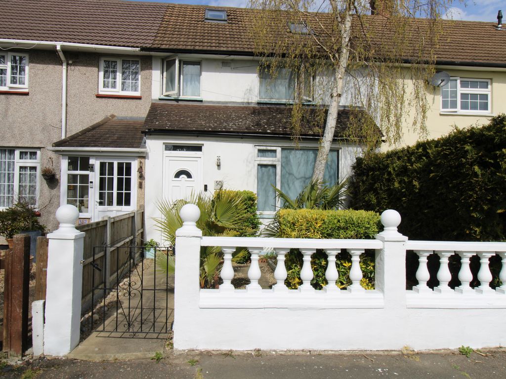 3 bed terraced house for sale in Torrington Gardens, Loughton IG10 Zoopla