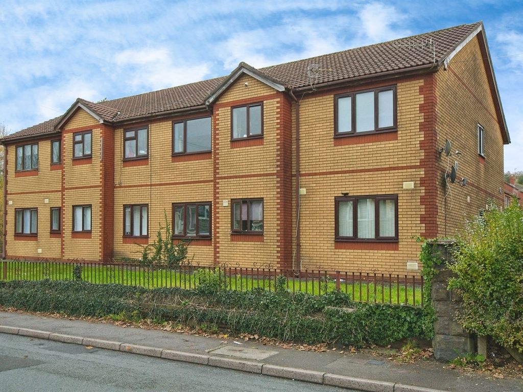 1 bed flat for sale in Commercial Street, Aberbargoed, Bargoed CF81, £60,000 Zoopla
