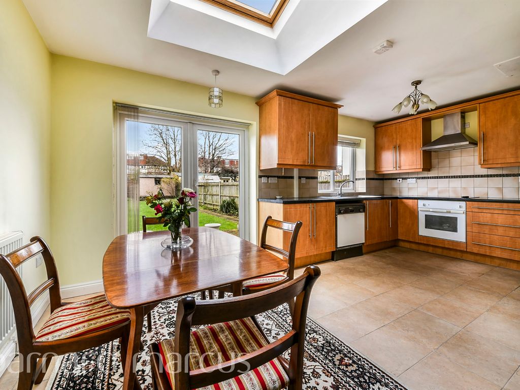 3 bed terraced house for sale in Camborne Road, Morden SM4, £725,000