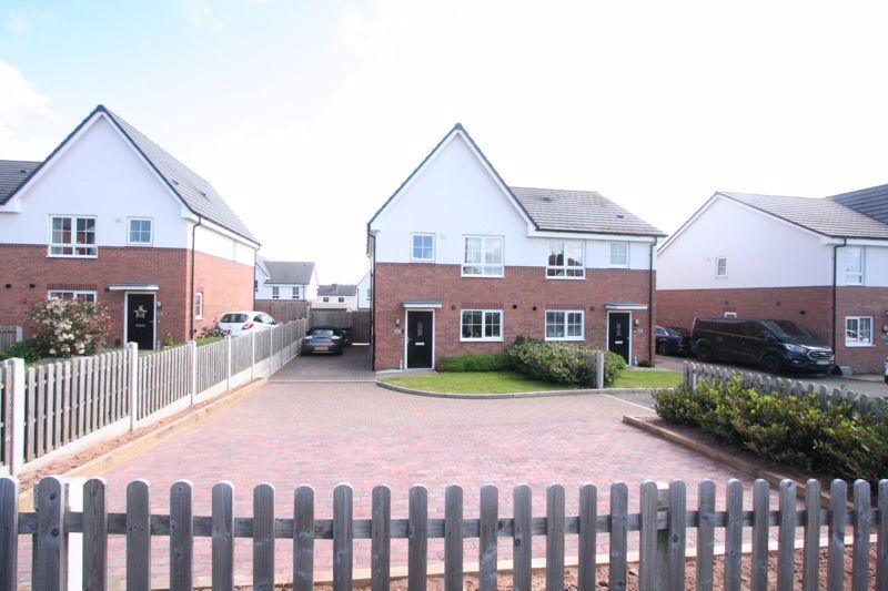 3 bed semidetached house for sale in Stourbridge, Amblecote, Brettell