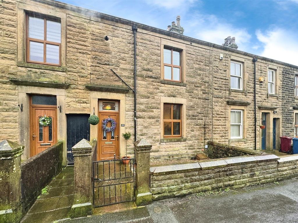 4 bed property for sale in Little Lane, Longridge, Preston PR3, £