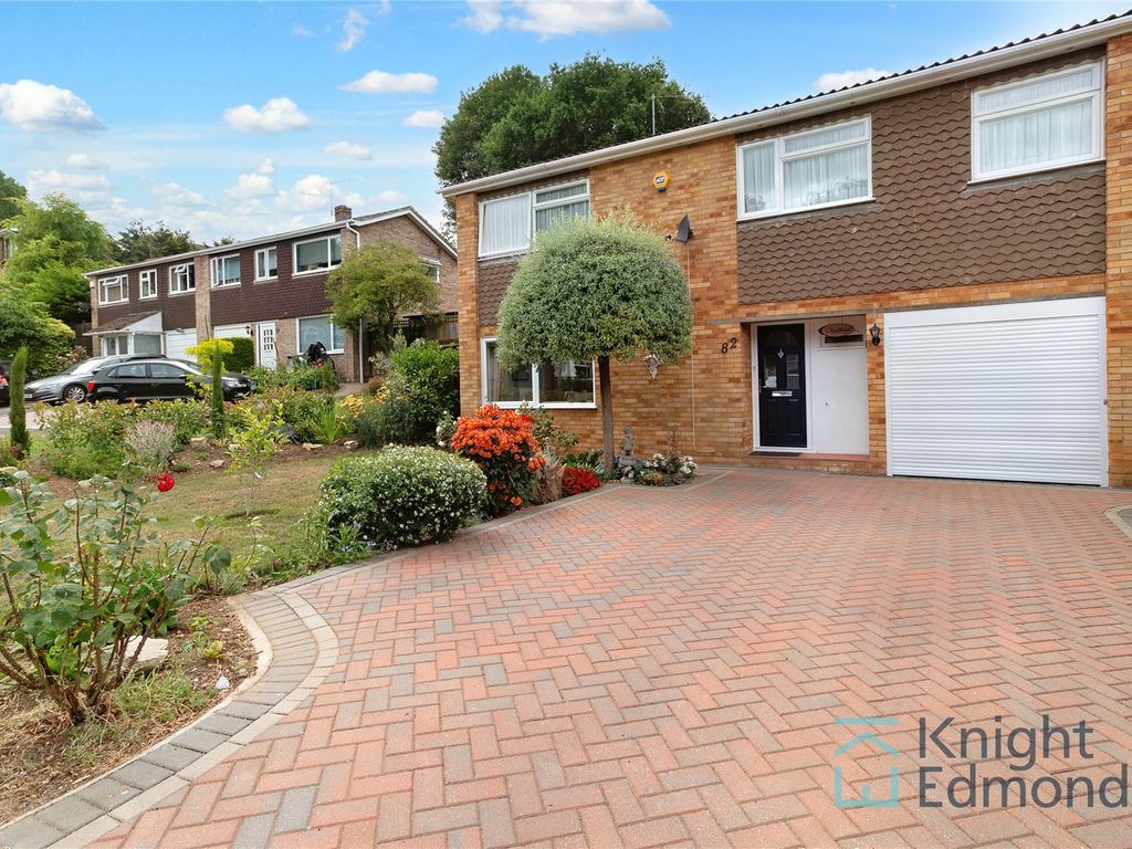 3 bed detached house for sale in Chapman Avenue, Maidstone, Kent ME15