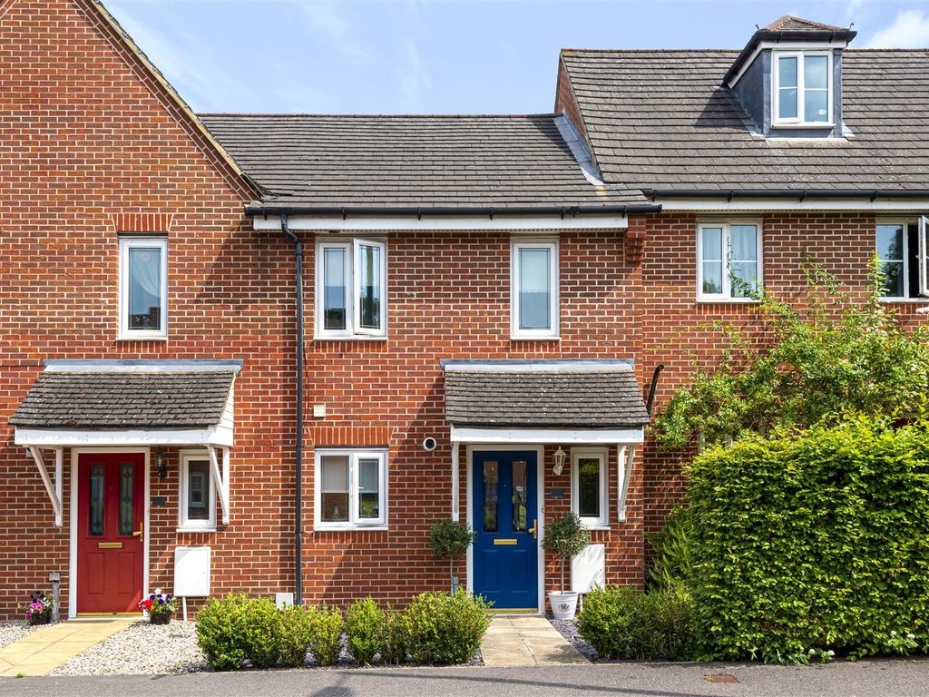 2 bed terraced house for sale in Coppice Pale, Chineham, Basingstoke