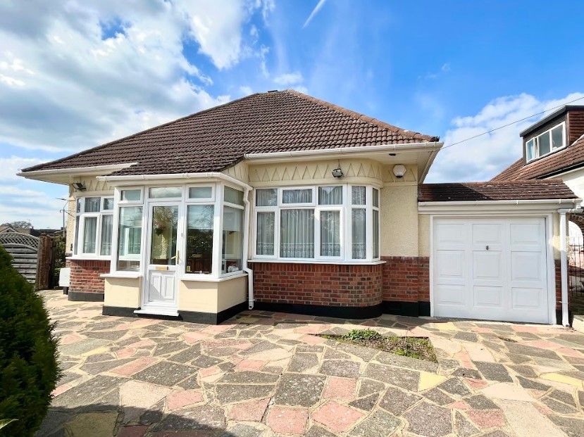 5 bed bungalow for sale in Bury Avenue, Ruislip HA4 Zoopla
