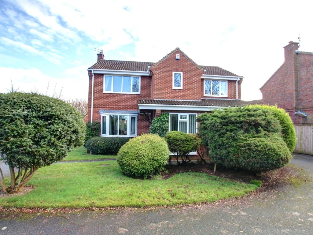4 bed detached house for sale in Dickens Wynd, Merryoaks, Durham DH1, £