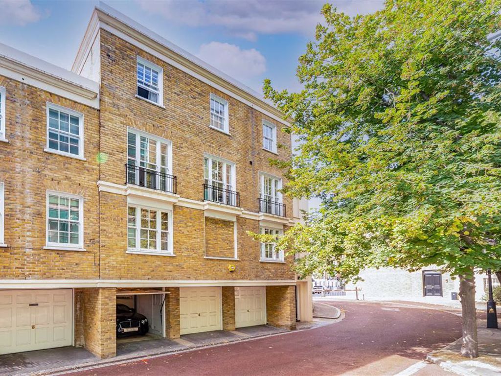 Cornwall Terrace Mews, London NW1  