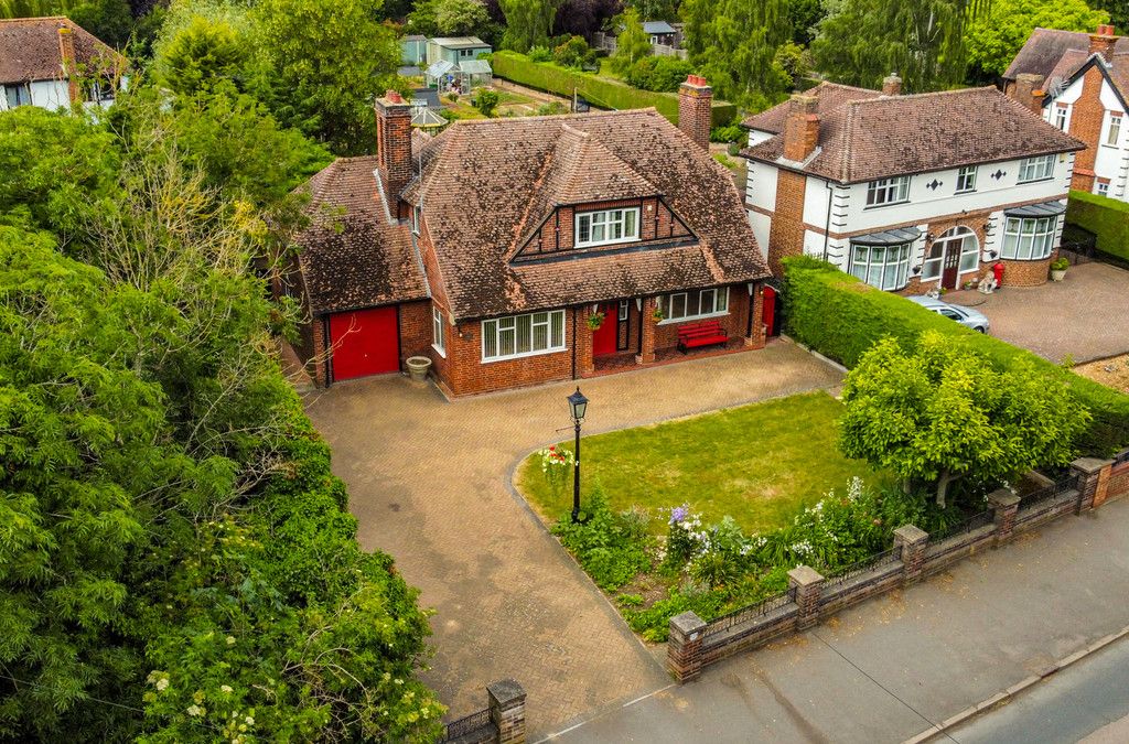 4 bed detached house for sale in Hartford Road, Huntingdon PE29 Zoopla