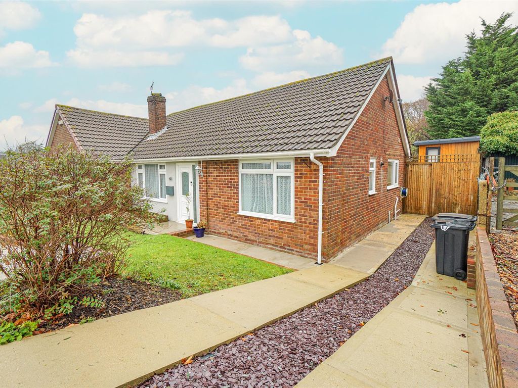 2 bed semidetached bungalow for sale in Park Way, Hastings TN34, £