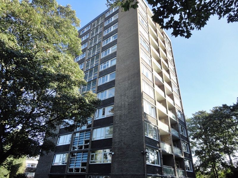 1 bed flat to rent in Elmwood Court, Pershore Road, Edgbaston. B5, £975