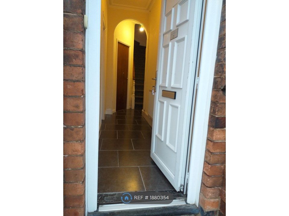 1 bed flat to rent in Oswald Road, Oswestry SY11, £550 pcm Zoopla