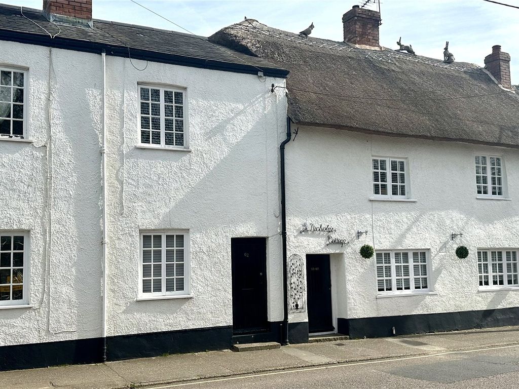 2 bed end terrace house for sale in Woolbrook Road, Sidmouth, Devon