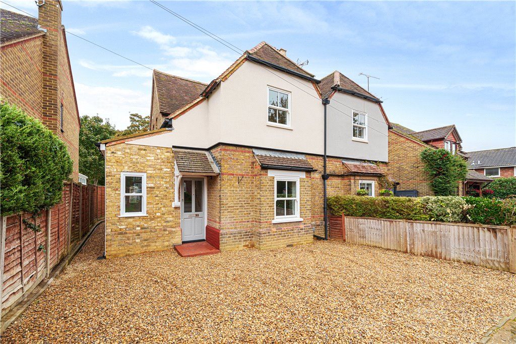 3 bed semidetached house for sale in Altwood Road, Maidenhead