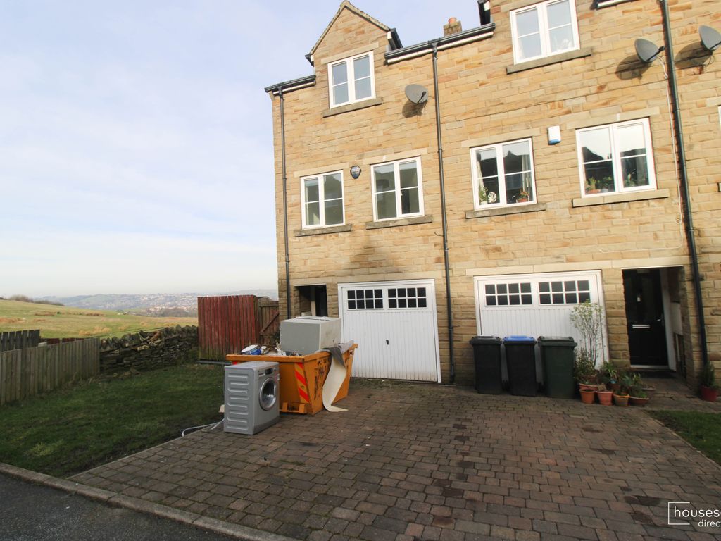 3 bed end terrace house for sale in Highgate Mill Fold Queensbury