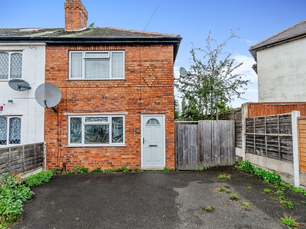 2 bed end terrace house for sale in York Avenue, Walsall WS2, £115,000