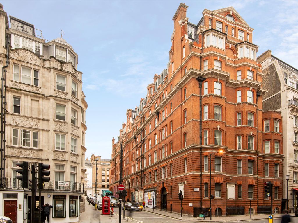 Hay Hill, Mayfair, London W1J  
