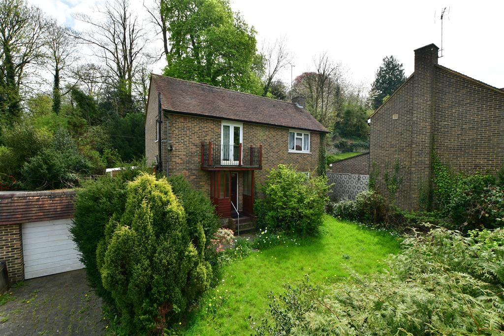 3 bed detached house for sale in Old Loose Close, Loose, Maidstone
