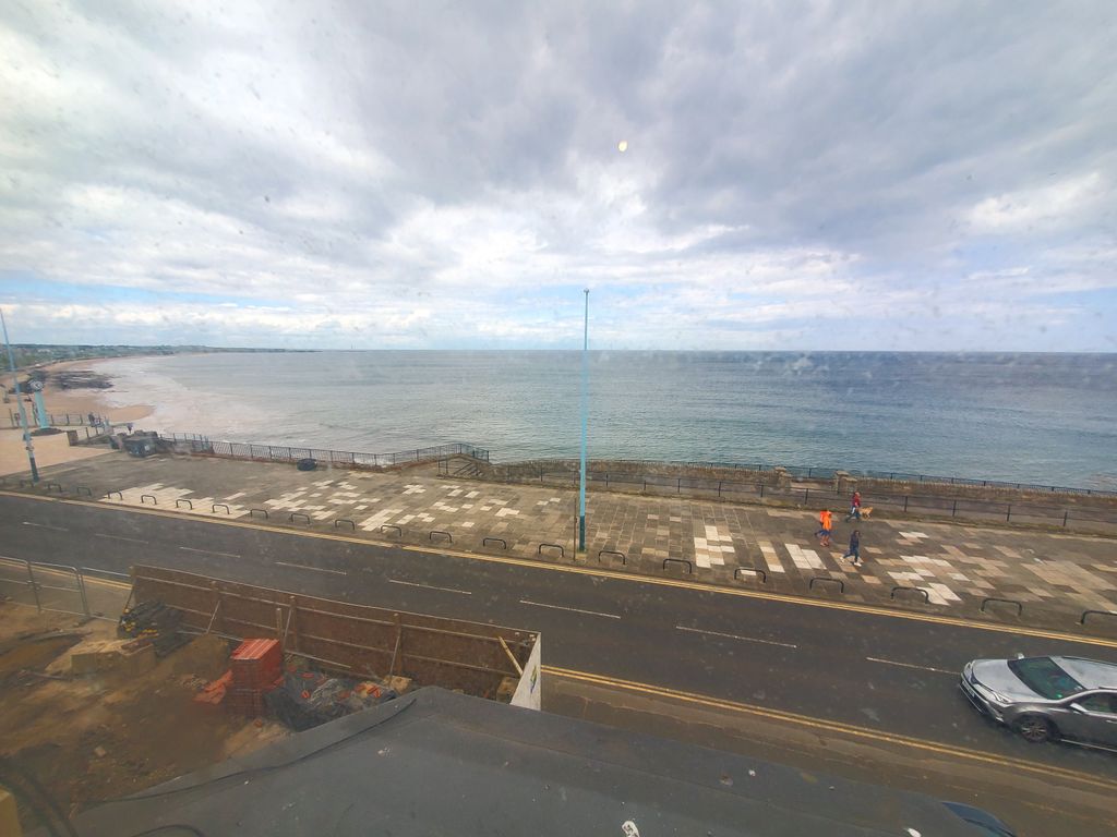 1 bed flat to rent in Promenade, Whitley Bay NE26, £550 pcm Zoopla