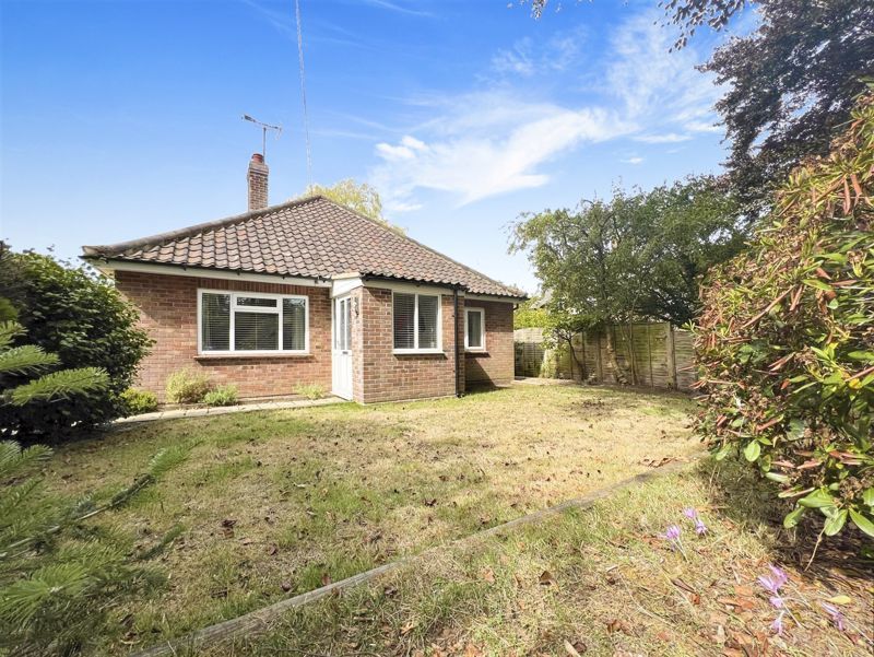 3 bed detached bungalow for sale in Cherry Tree Lane, North Walsham