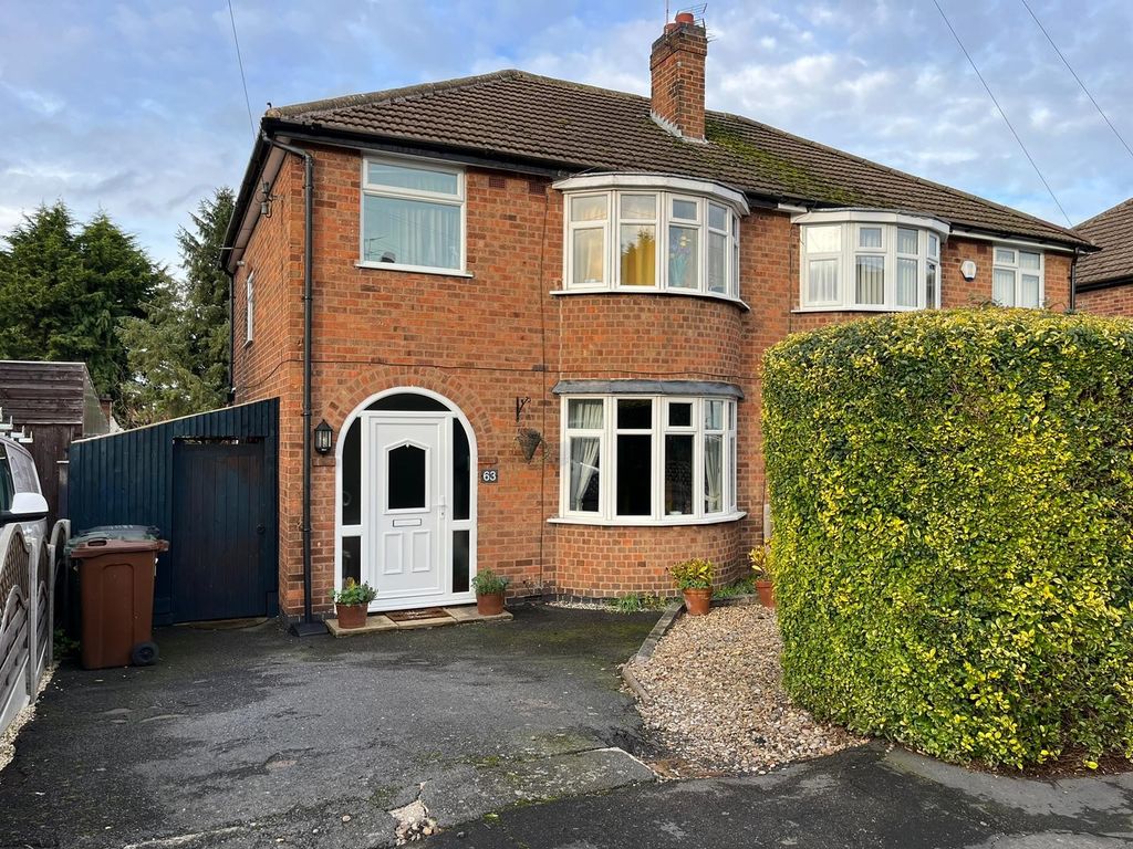3 bed semidetached house for sale in Johnson Road, Birstall, Leicester
