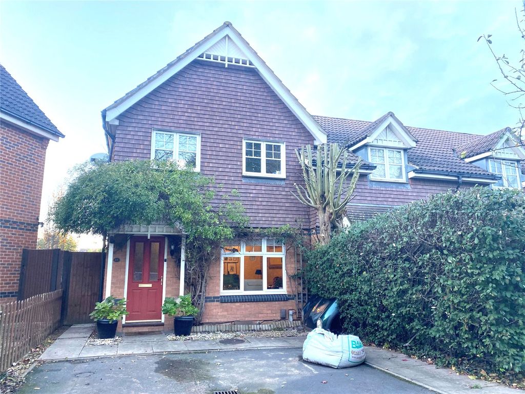 3 bed end terrace house for sale in Nigel Fisher Way, Chessington KT9