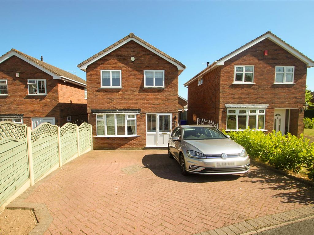 3 bed detached house for sale in Woburn Close, Trentham, StokeOnTrent