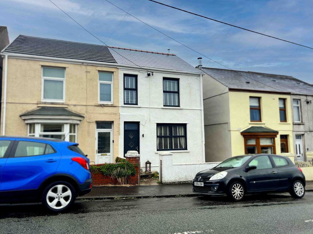 3 bed semidetached house for sale in Brynteg Road, Gorseinon, Swansea