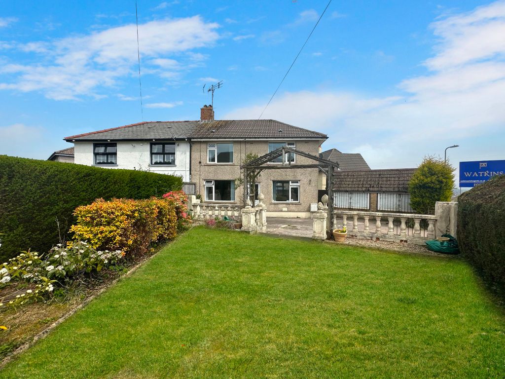 3 bed semidetached house for sale in Brynheulog Street, Penybryn