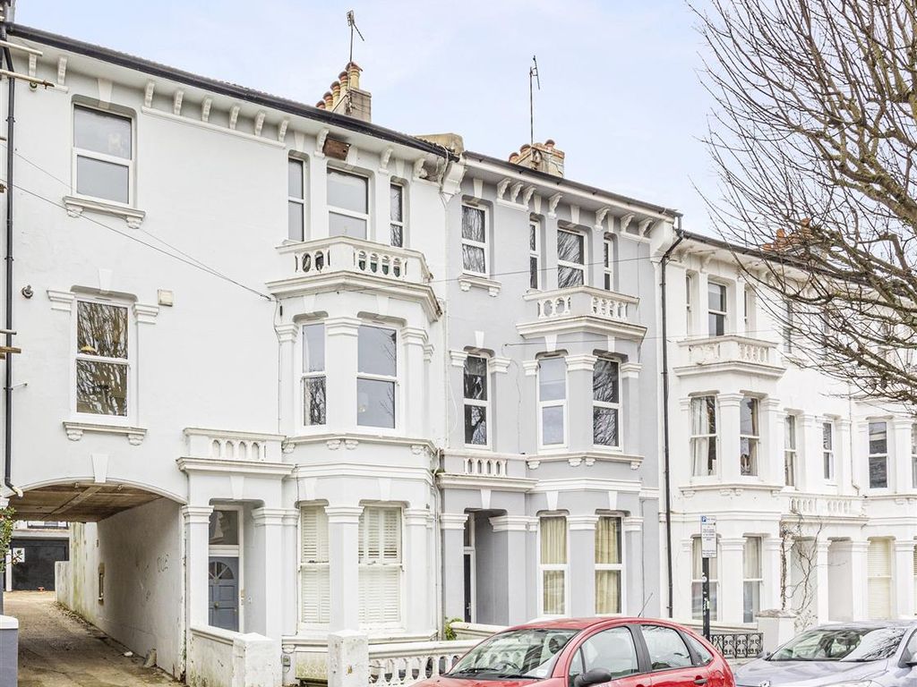 3 bed for sale in Shaftesbury Road, Brighton BN1, £375,000