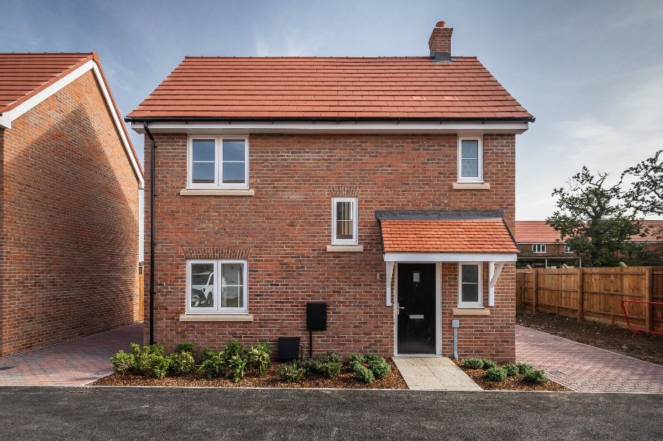 2 bed semidetached house for sale in White House Park, Buckenham Road