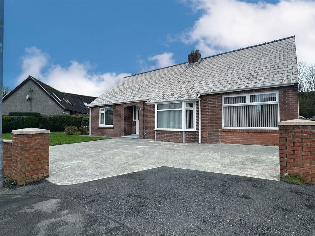 3 bed detached bungalow for sale in Cardigan Road, Haverfordwest SA61