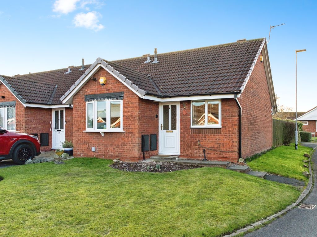 2 bed bungalow for sale in Rimington Close, Culcheth, Warrington