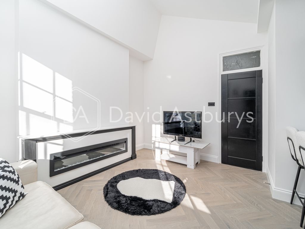 2 bed flat for sale in Canonbury Road, Islington, London N1, £625,000