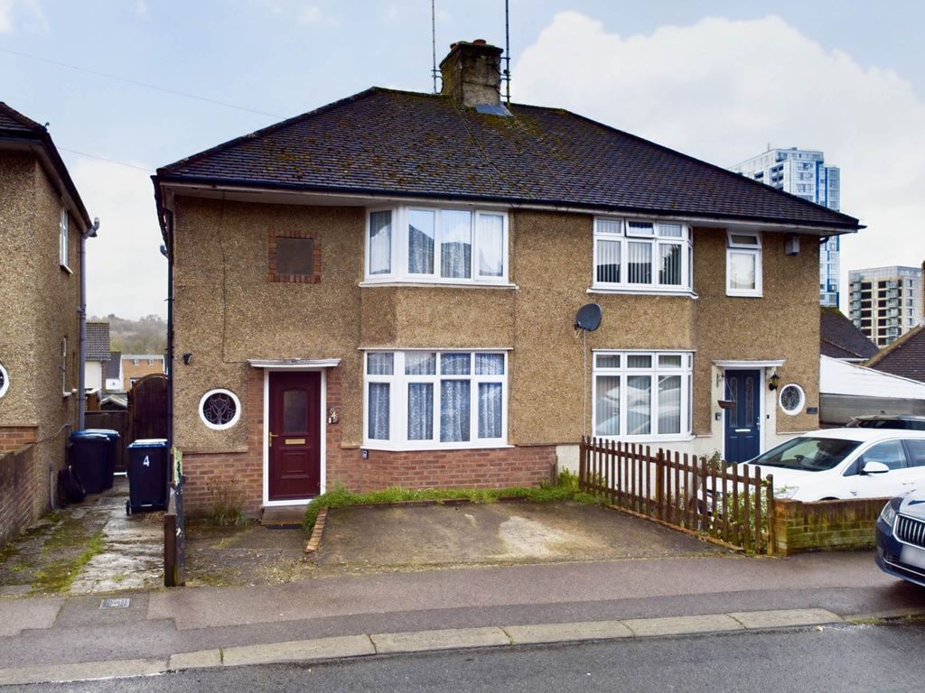 2 bed semidetached house for sale in Corner Hall Avenue, Hemel