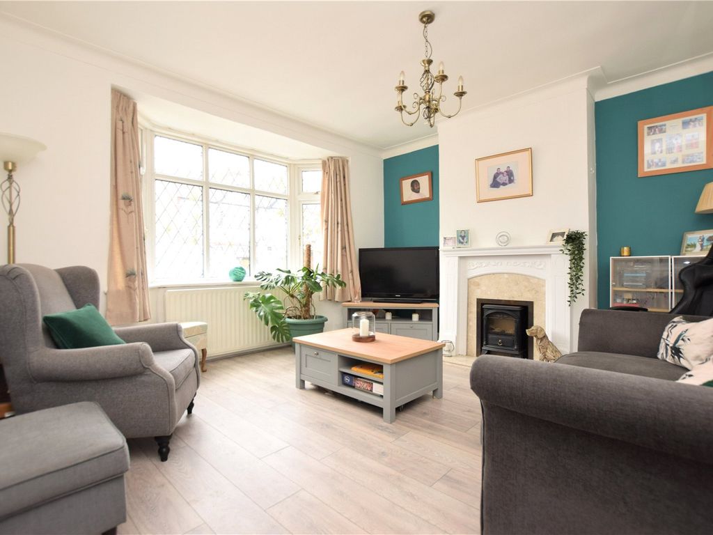 4 bed terraced house for sale in Kings Avenue, Chadwell Heath, Romford