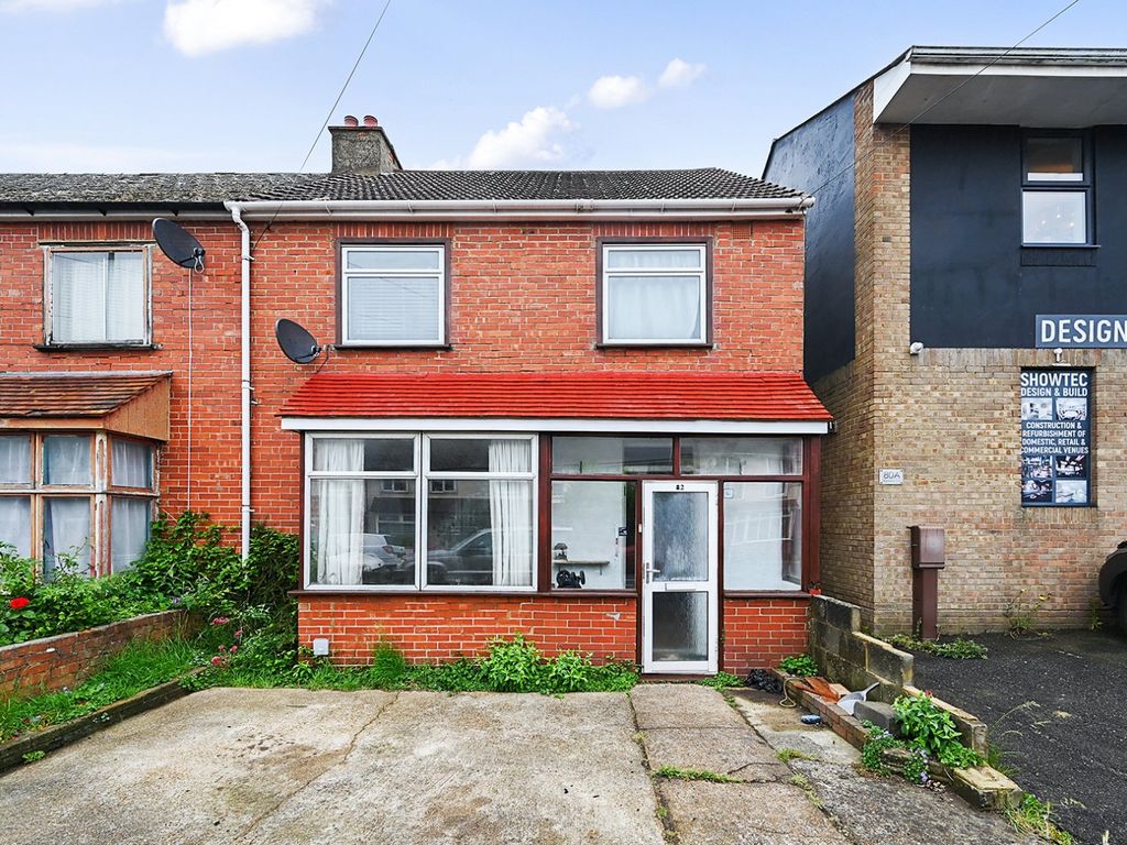 3 bed end terrace house for sale in Old Shoreham Road, ShorehamBySea