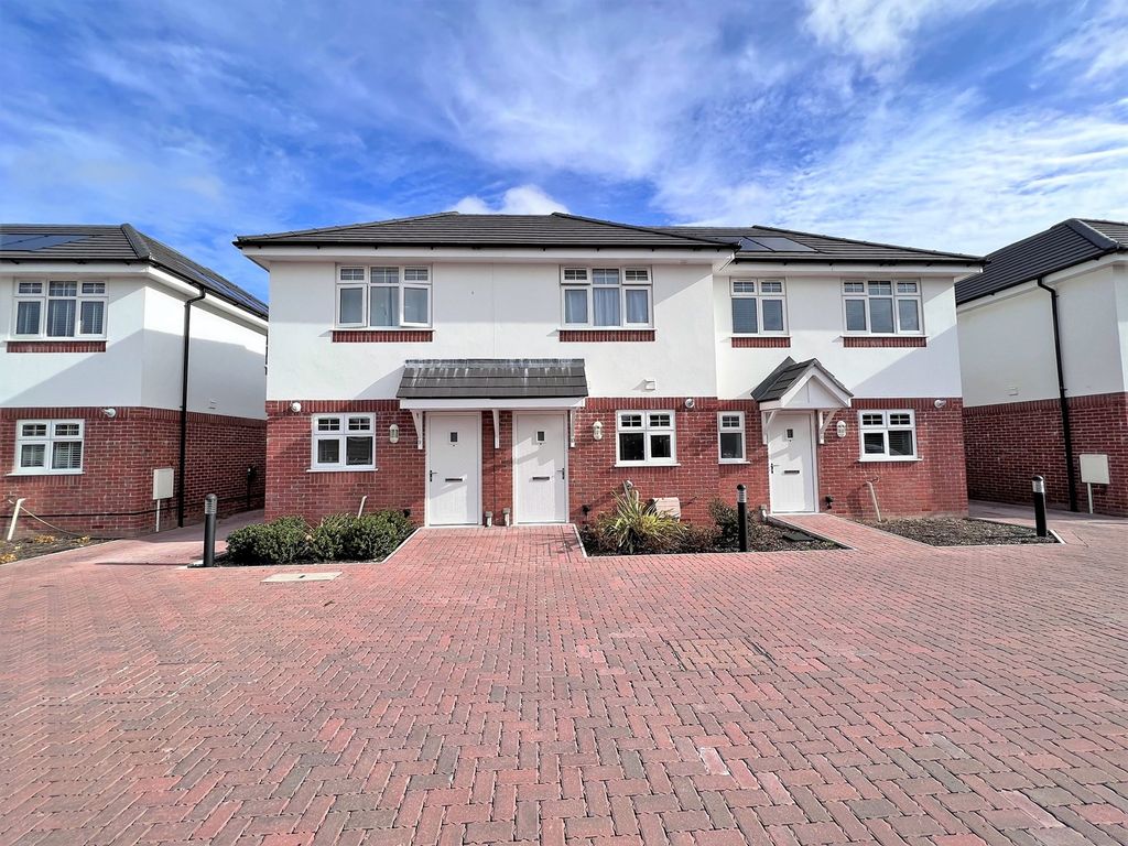2 bed terraced house for sale in Catherine Close, Parkstone, Poole BH12