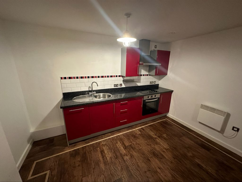 2 bed flat to rent in Old Mill Wharf, Droylsden, Manchester M43, £925