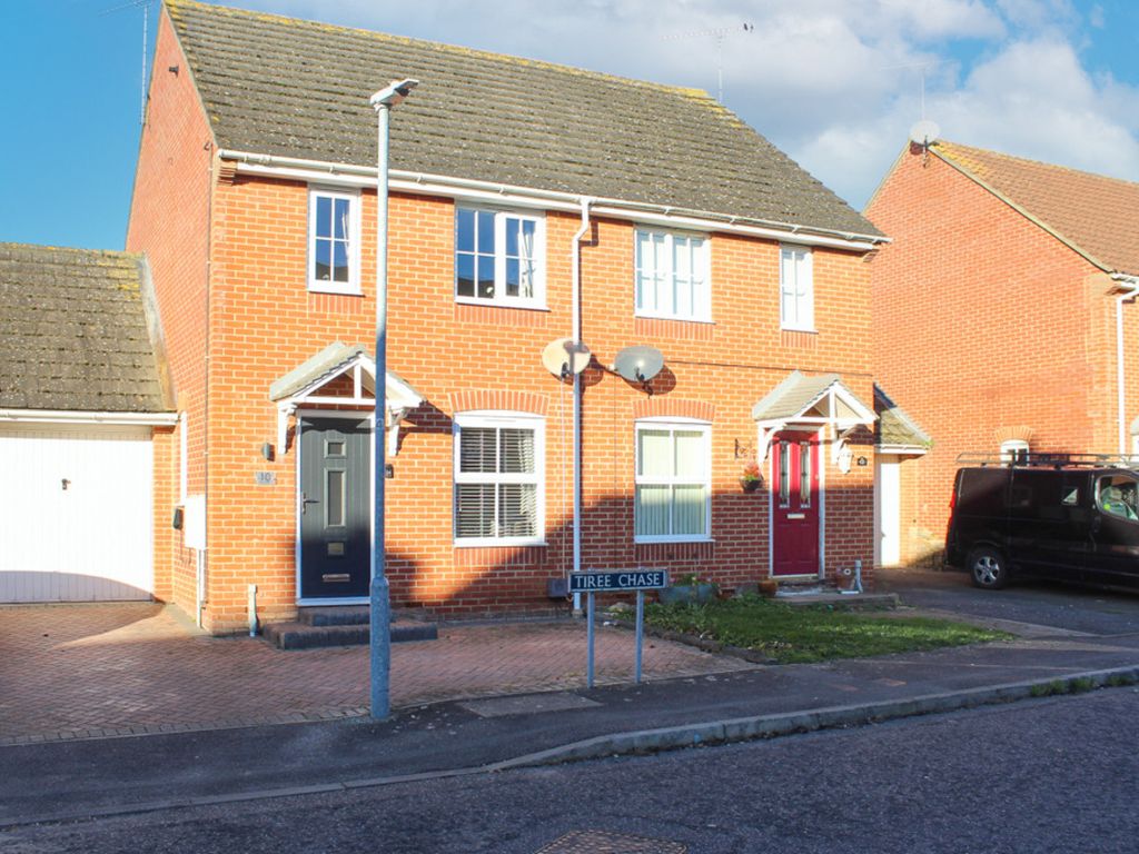 2 bed semidetached house for sale in Tiree Chase, Wickford SS12, £335,000 Zoopla