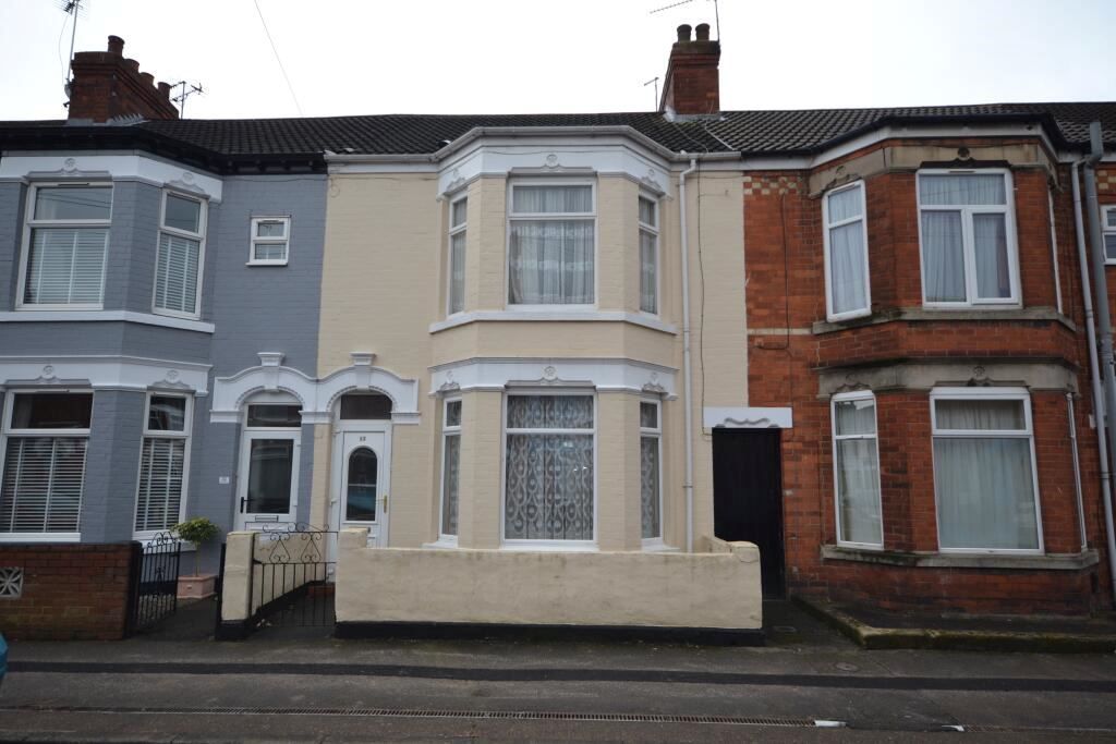 3 bed terraced house for sale in Lee Street, Hull HU8 Zoopla