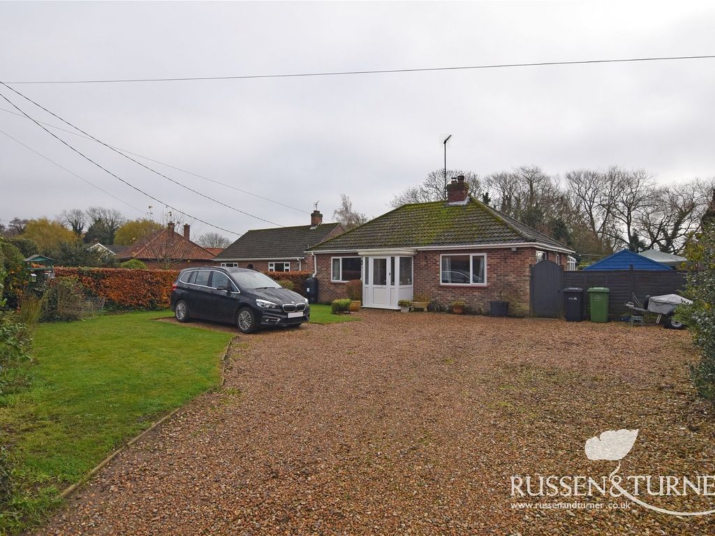 2 bed bungalow for sale in Back Street, Gayton, King's Lynn PE32, £265,000 Zoopla