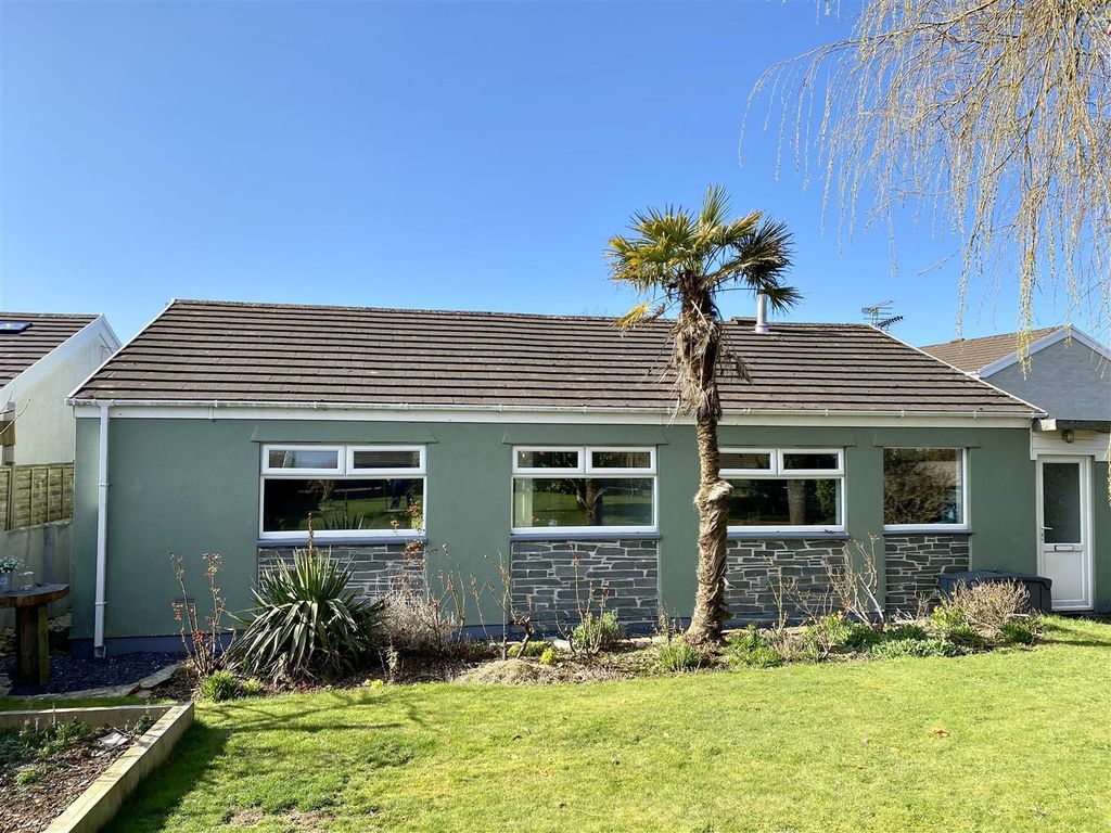4 bed bungalow to rent in Valley View, St. Teath PL30 Zoopla