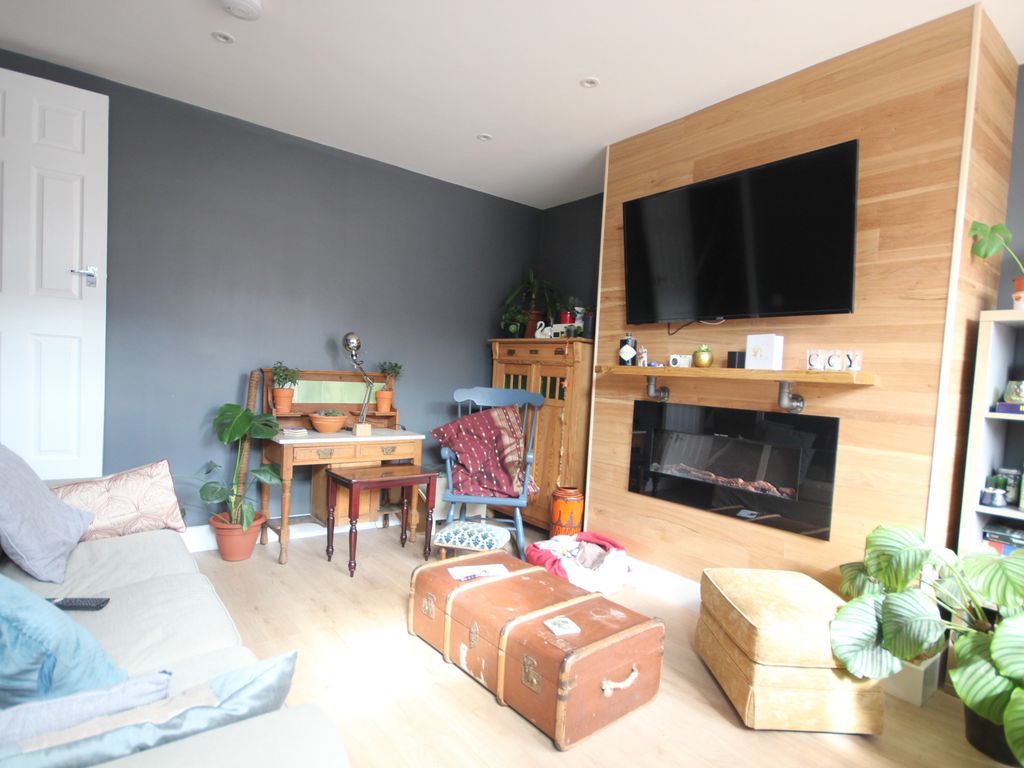 2 bed terraced house to rent in Station Place, Bramley, Leeds LS13, £