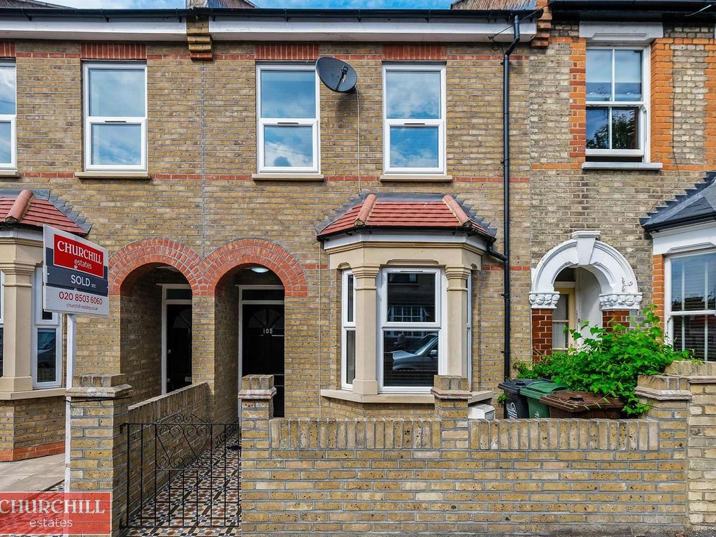 4 bed property for sale in Gloucester Road, London E17 Zoopla
