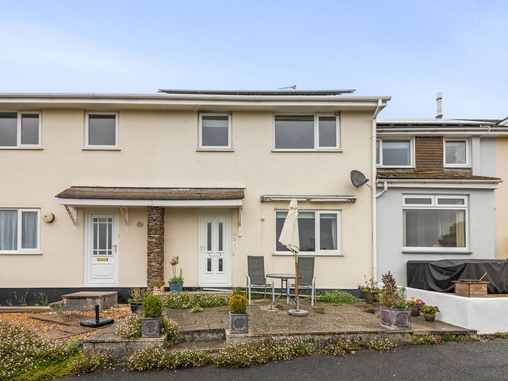 3 bed terraced house for sale in Saunders Way, West Charleton