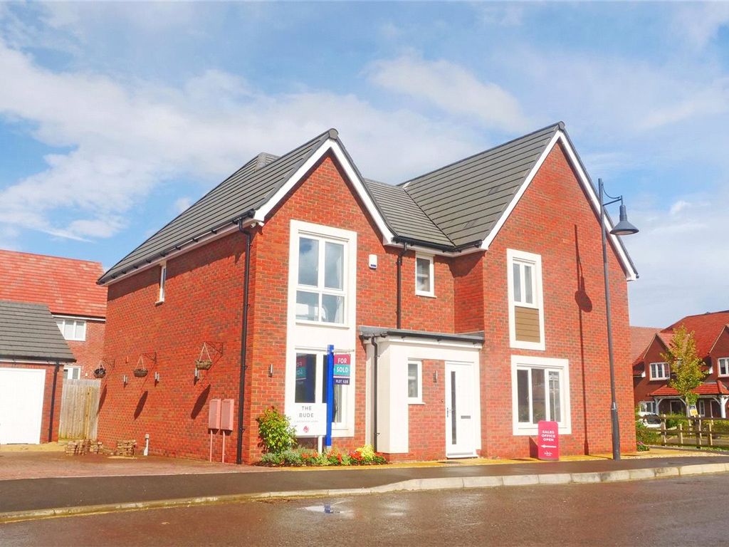 New home, 3 bed semidetached house for sale in Plot 77 Eastlake